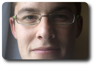 Alex profile.jpg