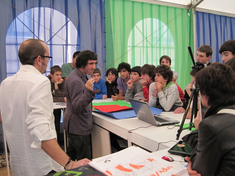 Archivo:SemanaCiencia2009-M-02.jpg